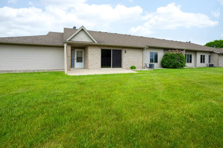 1415 Heatherwood Court #4, West Fargo, ND 58078 - #2