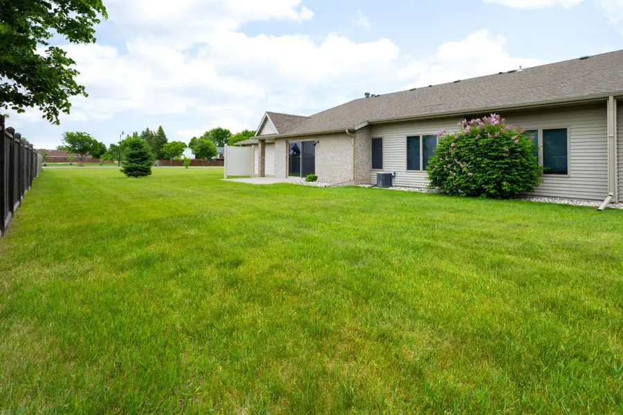 1415 Heatherwood Court #4, West Fargo, ND 58078 - #3