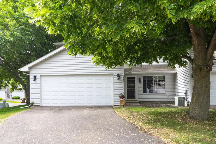 372 Gironde Court, Woodbury, MN 55125 - #2