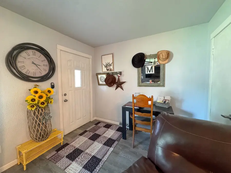 1231 N Baird Avenue, Fergus Falls, MN 56537 - #3