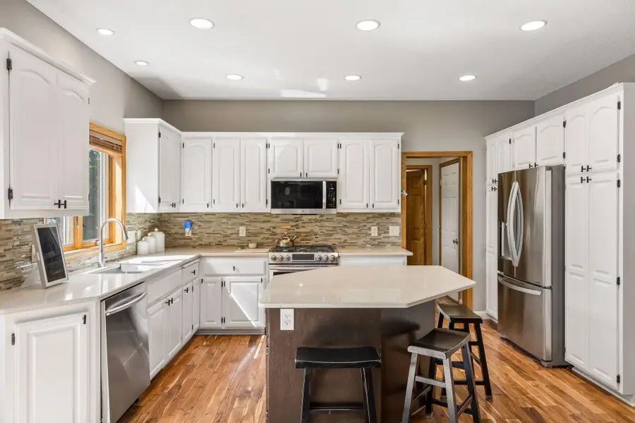 3794 Smithfield Curve, Woodbury, MN 55129 - #3