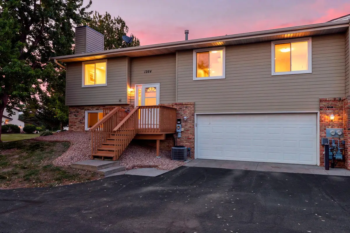 1264 Deercliff Lane, Eagan, MN 55123 - #1
