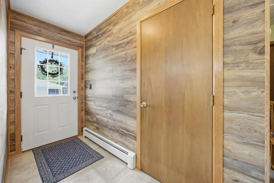 543 4th Avenue W, West Fargo, ND 58078 - #3
