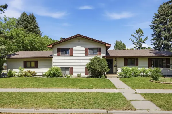 1304 26th Avenue S, Moorhead, MN 56560