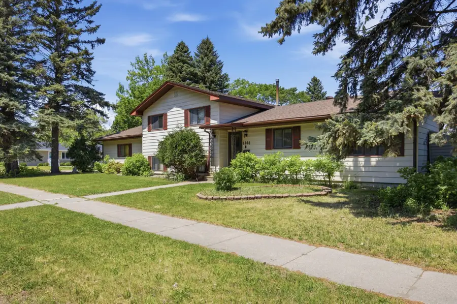 1304 26th Avenue S, Moorhead, MN 56560 - #2