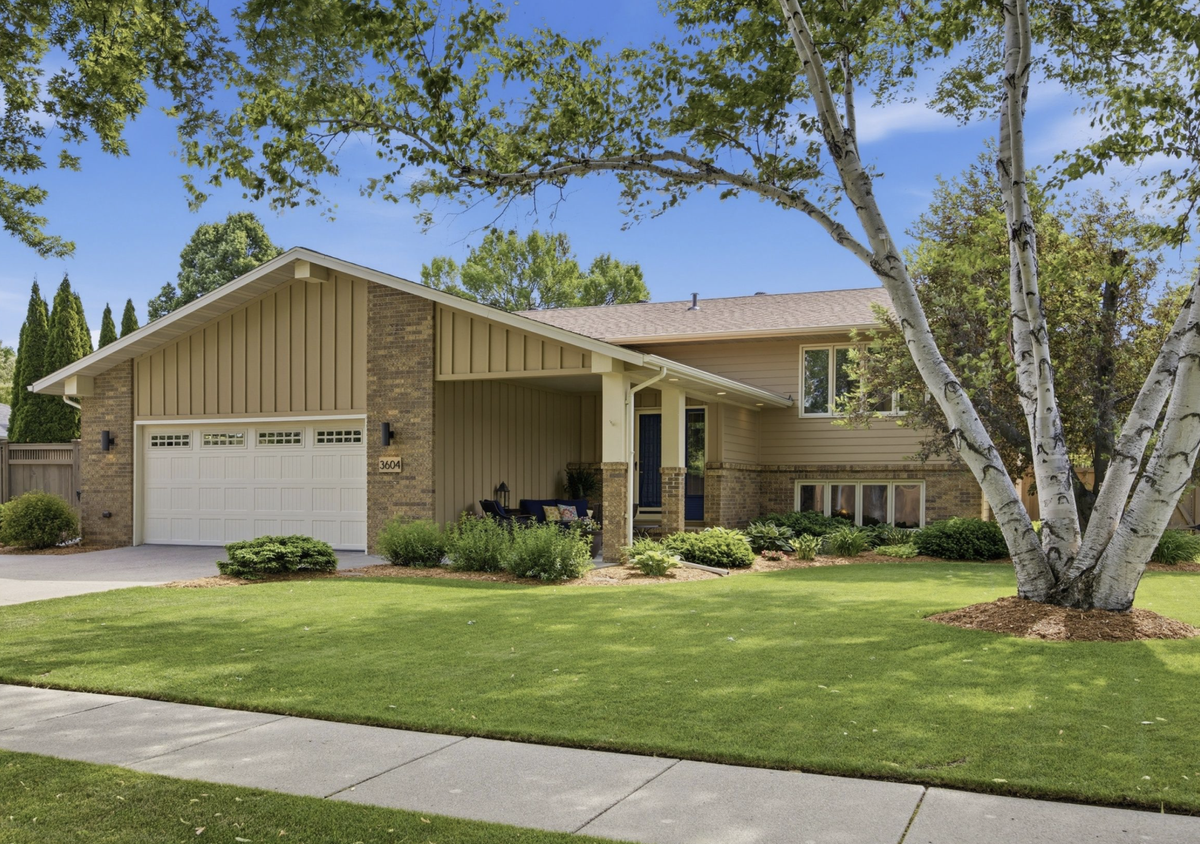 3604 Rivershore Drive S, Moorhead, MN 56560 - #1