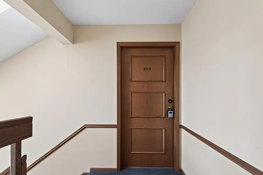 15155 Lesley Lane, Eden Prairie, MN 55346 - #3