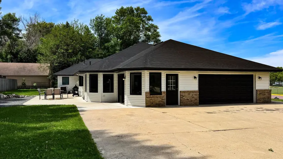 203 Frank Avenue Nw, Elysian, MN 56028 - #2