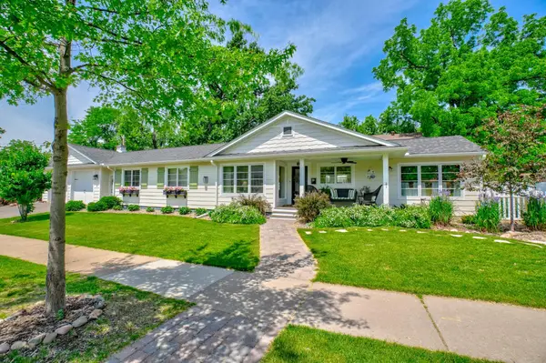 607 Vine Street, Hudson, WI 54016