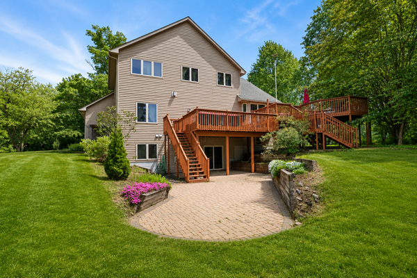 5325 Fernwood Trail, North Branch, MN 55056