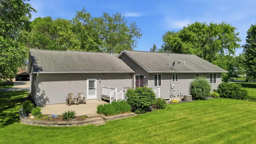 209 1st Avenue Sw, Geneva, MN 56035 - #3