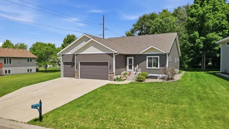 300 Tanager Road, Mankato, MN 56001 - #3