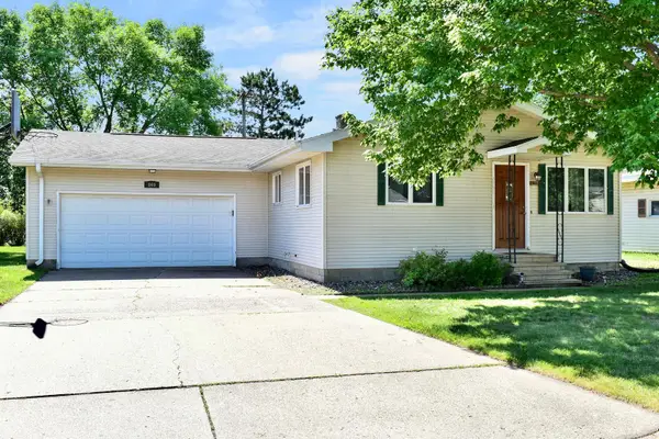 840 52nd Avenue, Winona, MN 55987