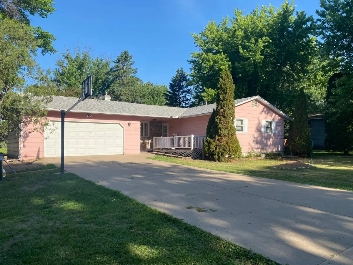 1007 10th Avenue N, Princeton, MN 55371 - #1