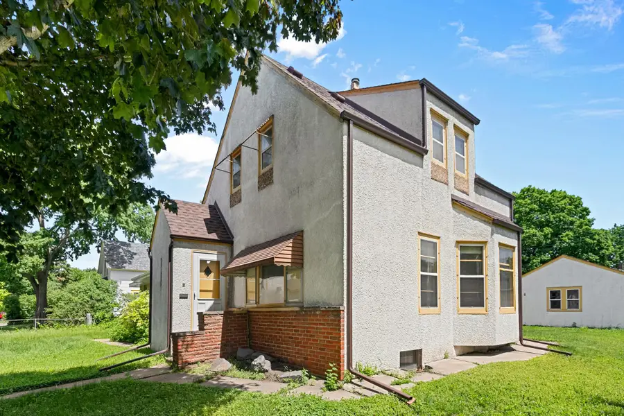 890 26th Avenue Se, Minneapolis, MN 55414 - #3