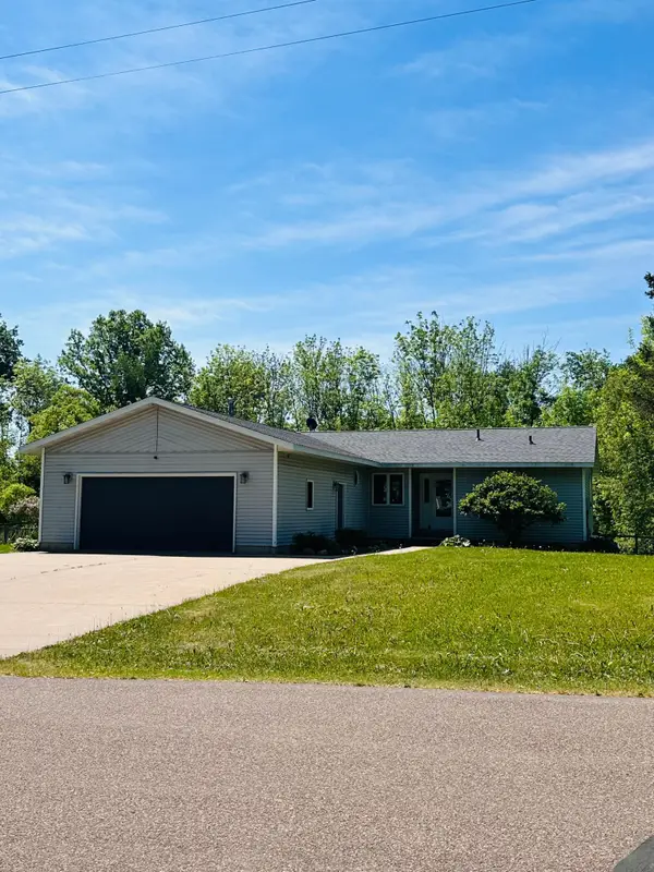 250 W Maple Avenue, Barron, WI 54812
