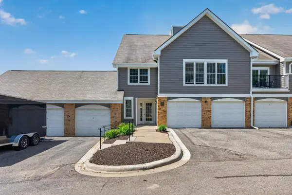 5988 Chasewood Parkway #1, Minnetonka, MN 55343