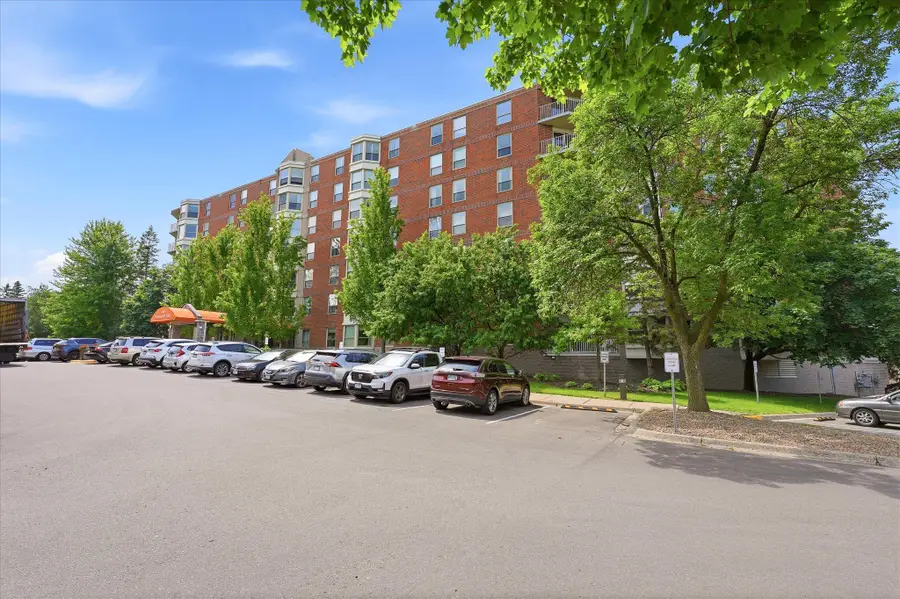 1425 W 28th Street #322, Minneapolis, MN 55408 - #3