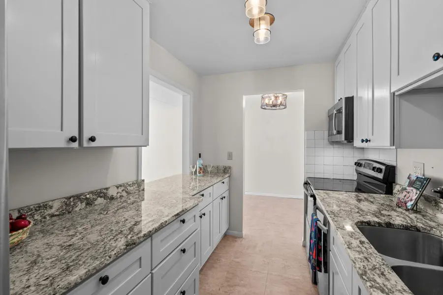 329 Geneva Avenue N #204, Oakdale, MN 55128 - #3