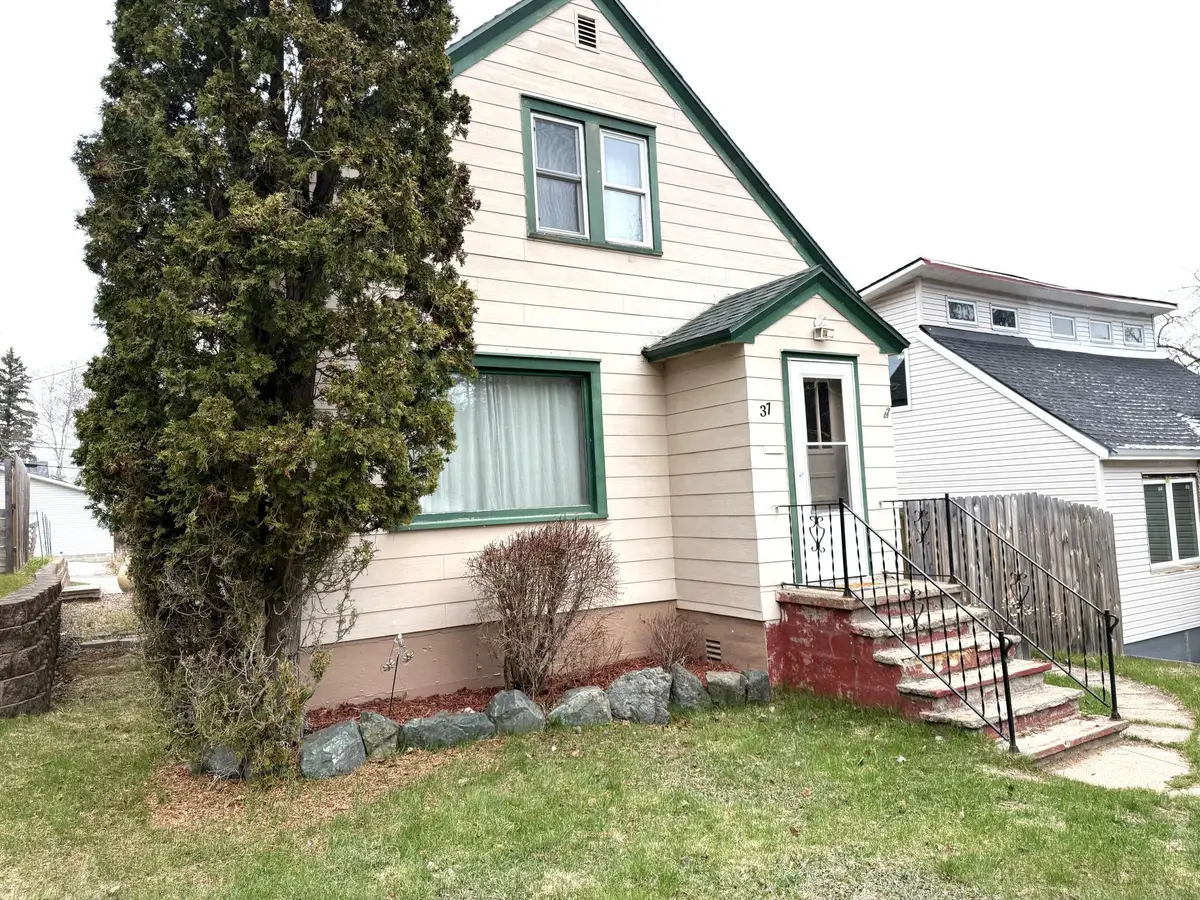 37 E Boundary Street E, Ely, MN 55731 - #1