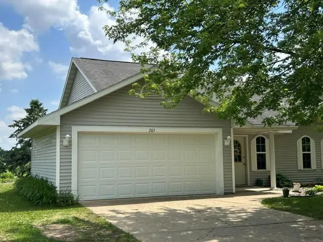 203 Lindstrom Avenue W, Grove City, MN 56243 - #2