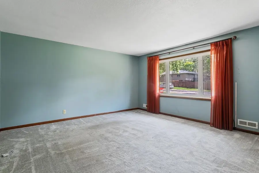 7338 Homestead Avenue S, Cottage Grove, MN 55016 - #2