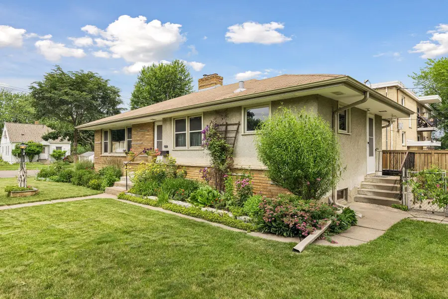 375 Jessamine Avenue W, Saint Paul, MN 55117 - #3