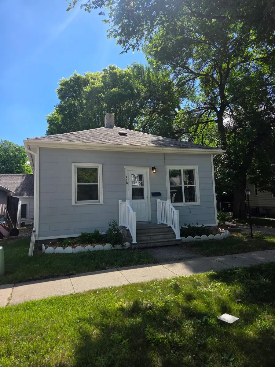 310 14th Street S, Fargo, ND 58103 - #2