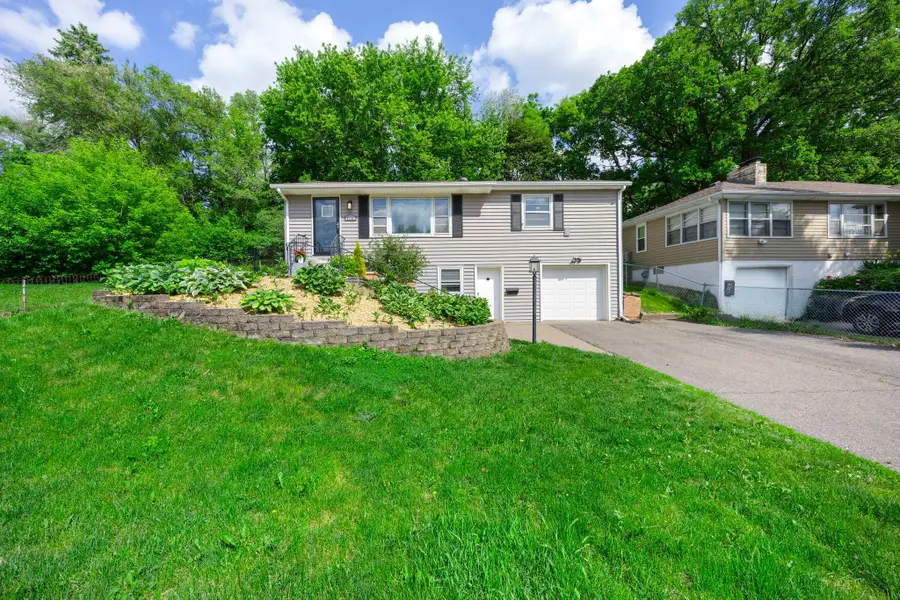 2736 Mcnair Drive N, Robbinsdale, MN 55422 - #2