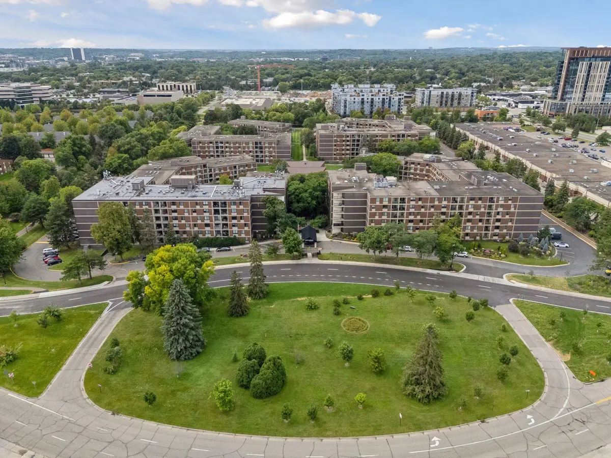 7200 York Avenue S #126, Edina, MN 55435 - #1