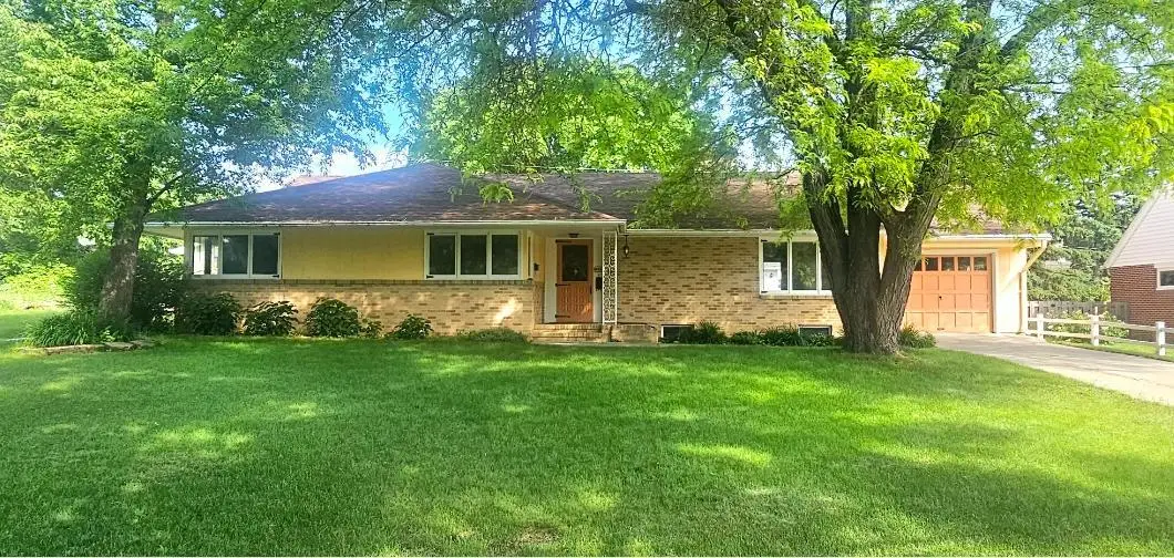 505 E 3rd Street, Morris, MN 56267 - #1