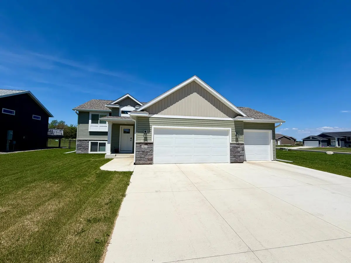 1805 12th Avenue Ne, Austin, MN 55912 - #1