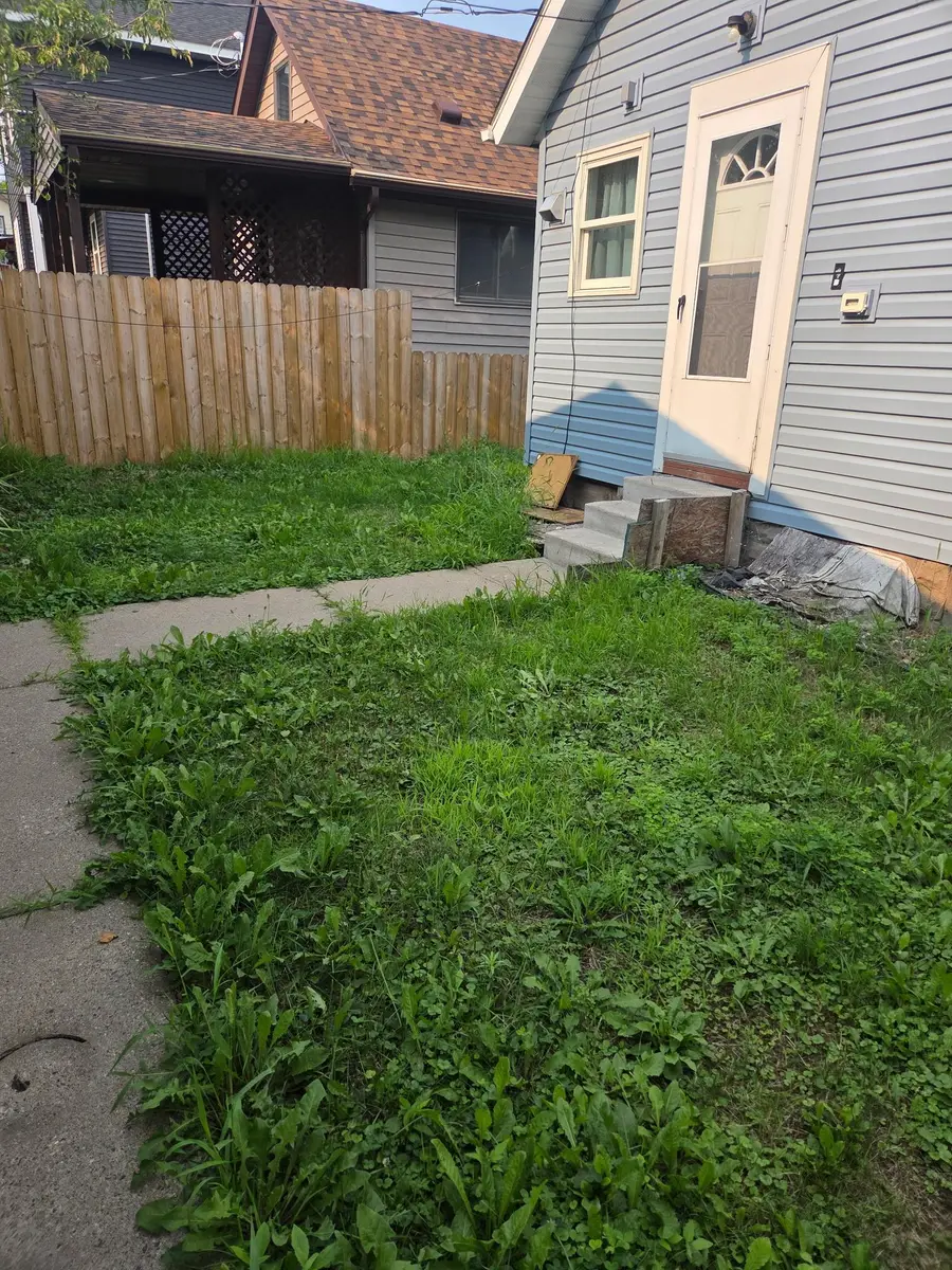 939 Earl Street, Saint Paul, MN 55106 - #2