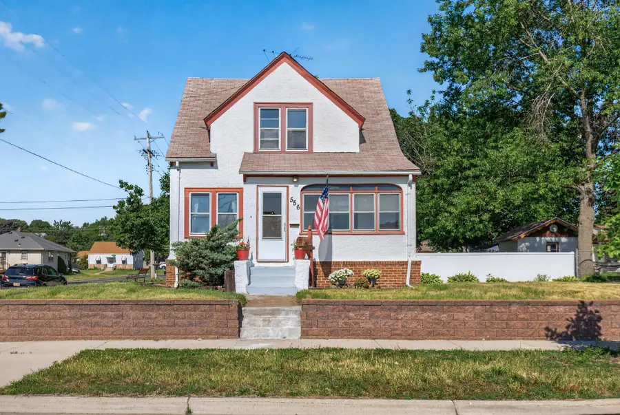 556 5th Avenue S, South Saint Paul, MN 55075 - #3