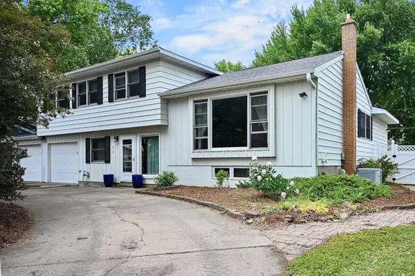 418 Hiawatha Boulevard, Winona, MN 55987