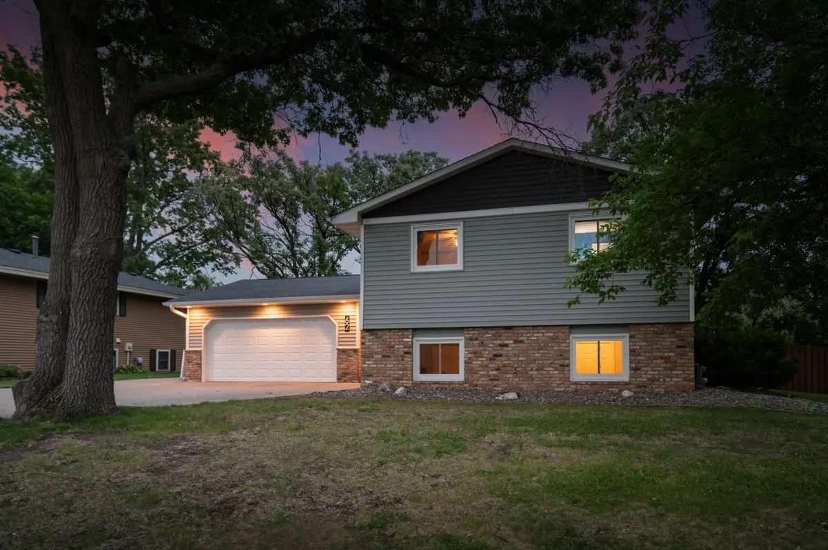 62 98th Lane Nw, Coon Rapids, MN 55448 - #1