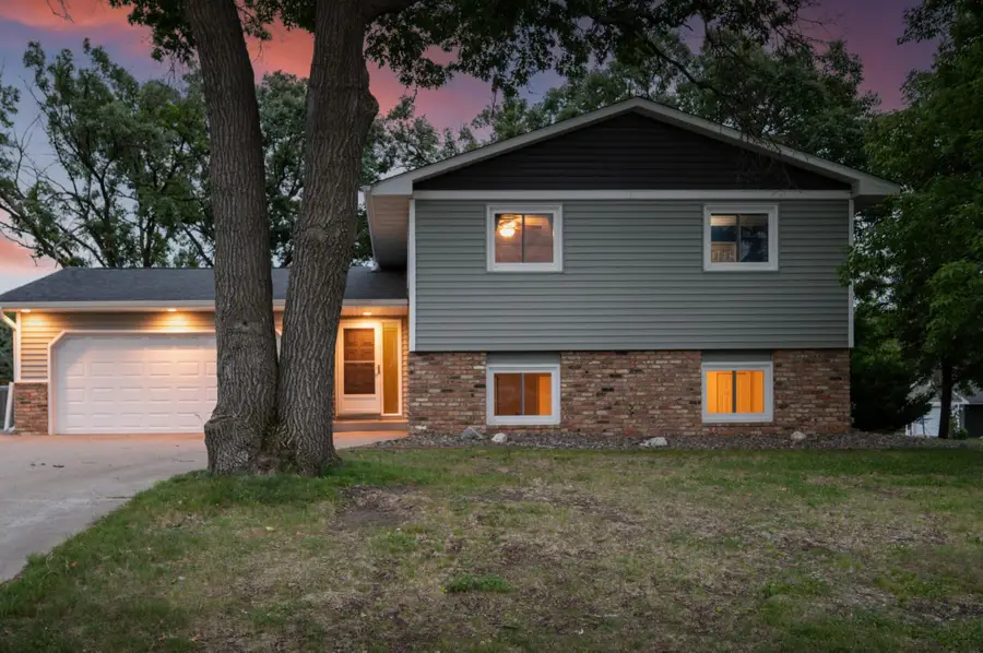 62 98th Lane Nw, Coon Rapids, MN 55448 - #3