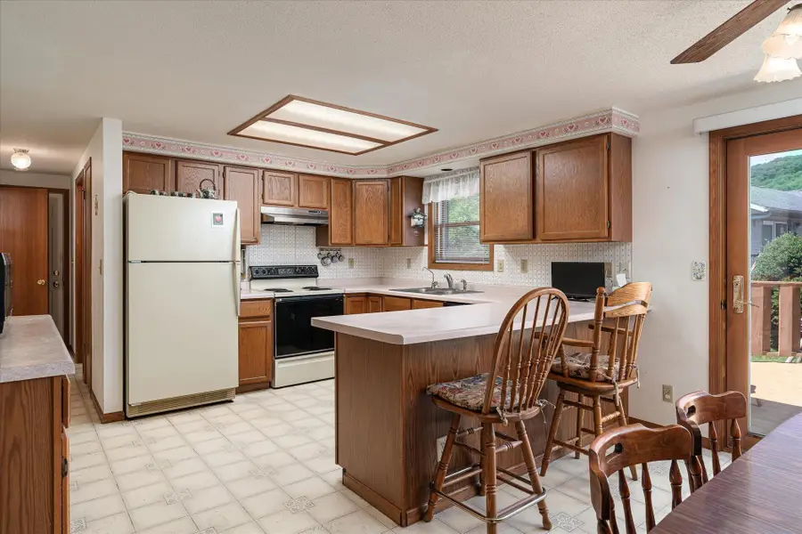 224 Eagles Bluff Road, La Crescent, MN 55947 - #2