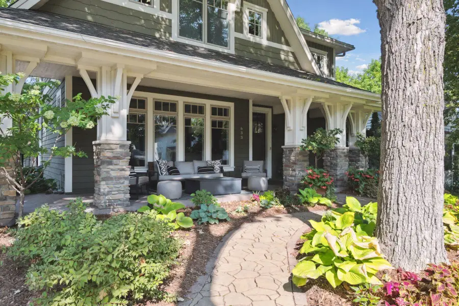 633 Park Street E, Wayzata, MN 55391 - #2