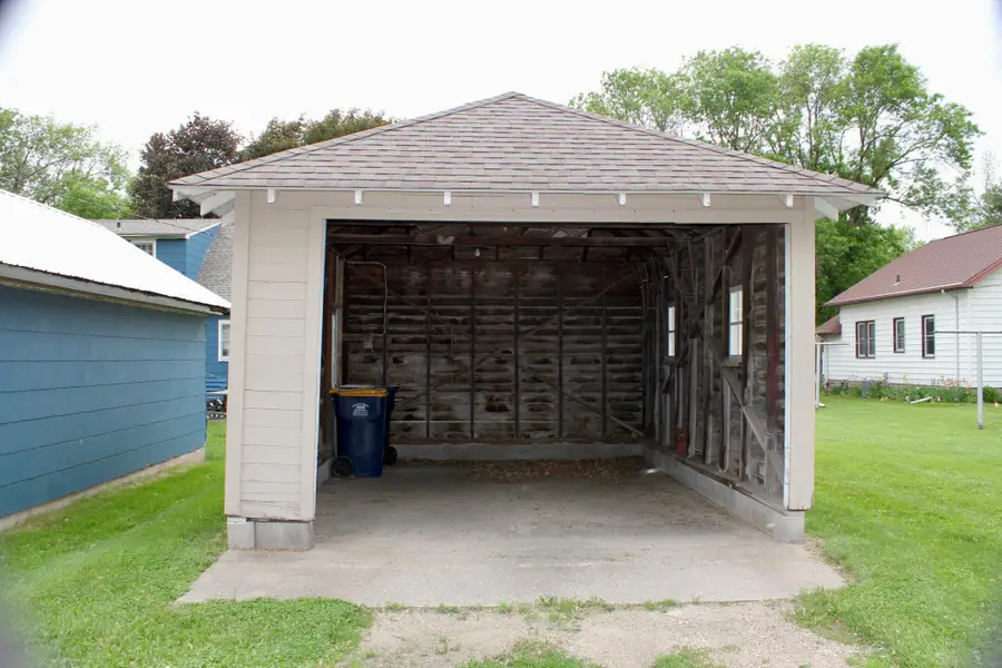 827 Ash Avenue, Gibbon, MN 55335 - #2