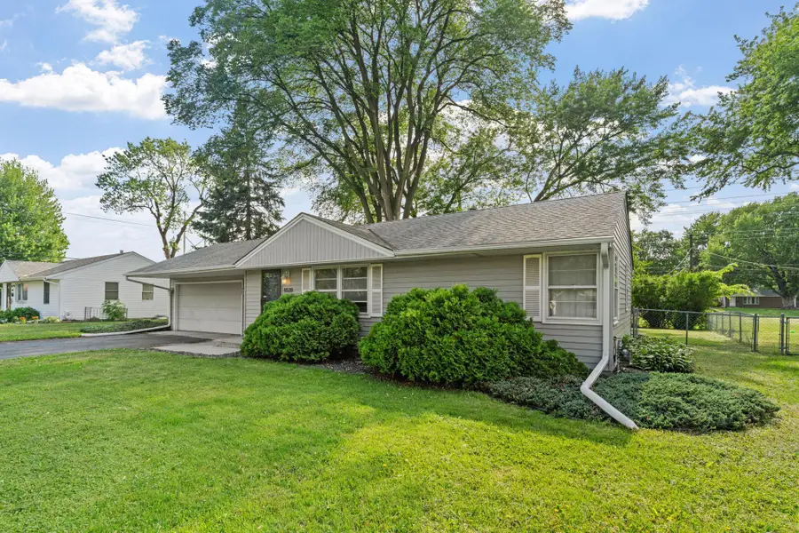 8528 Columbus Avenue S, Bloomington, MN 55420 - #2