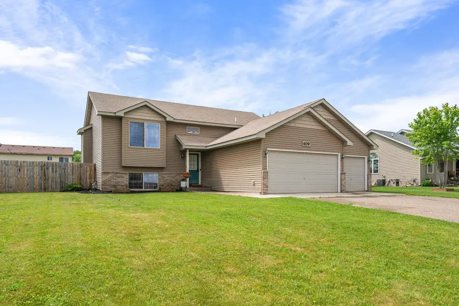 609 Bluebird Street, Mora, MN 55051 - #2