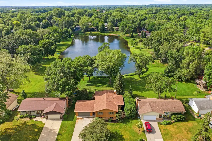 2516 Ridge Lane, Mounds View, MN 55112 - #2