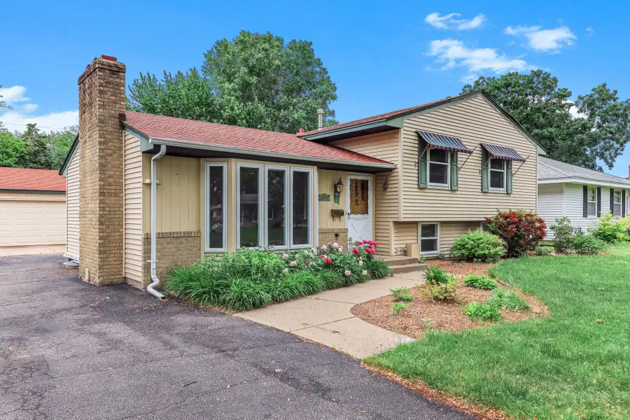 6237 Russell Avenue S, Richfield, MN 55423 - #2