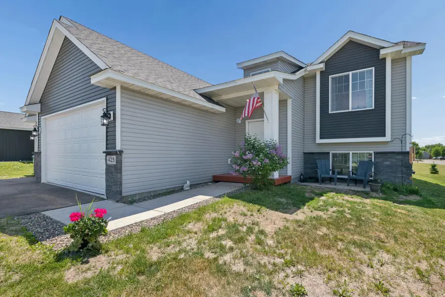 425 Eagle Street Nw, Isanti, MN 55040 - #2
