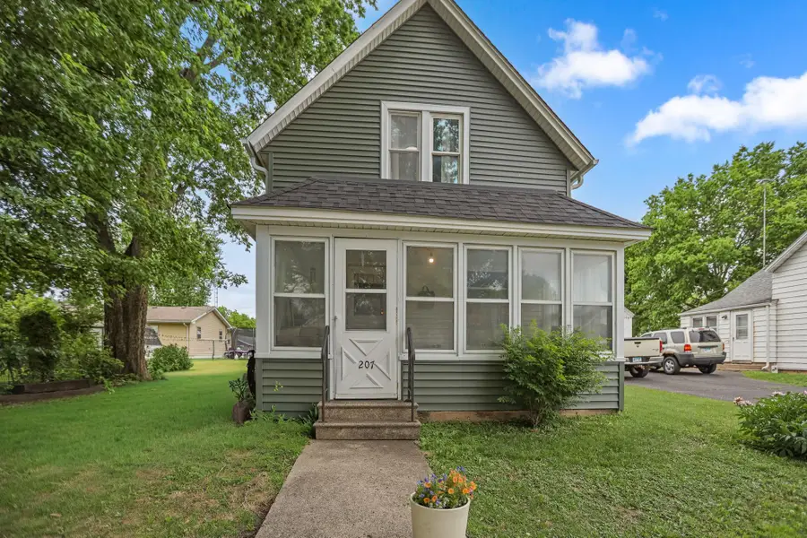 207 W Franklin Street, Morristown, MN 55052 - #2