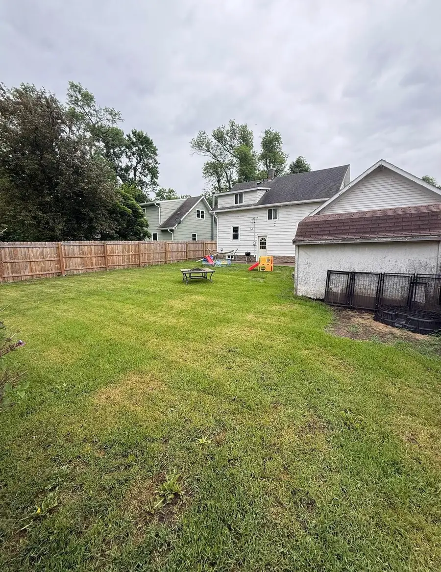 825 7th Street Sw, Pipestone, MN 56164 - #2