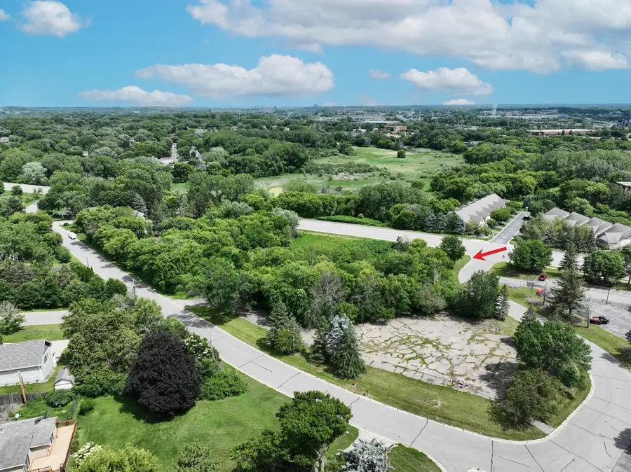 13901 St Andrews Drive, Eden Prairie, MN 55344 - #3