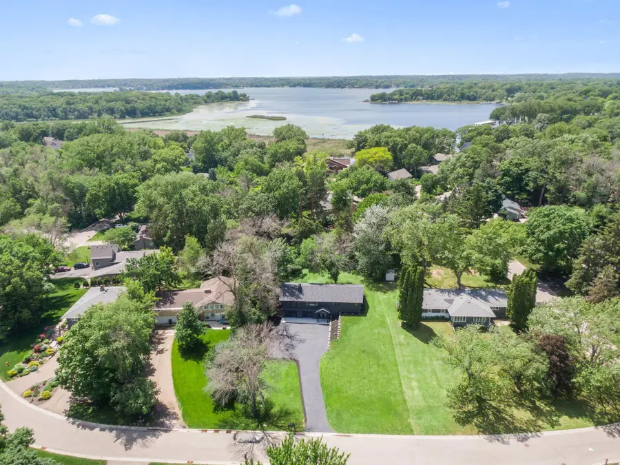 2720 Sandpiper Trail, Excelsior, MN 55331 - #2