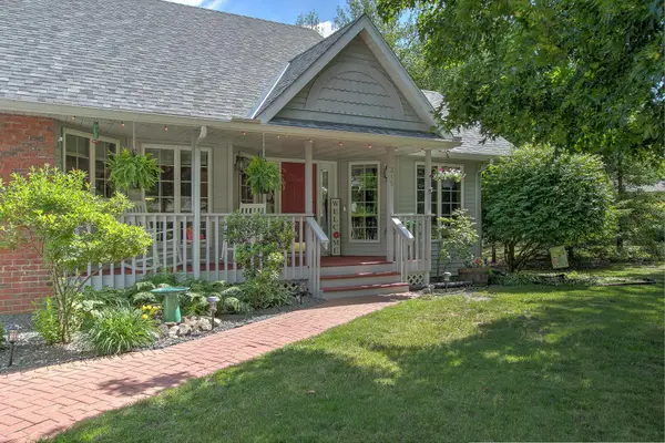 315 Sunset Lane N, Cambridge, MN 55008